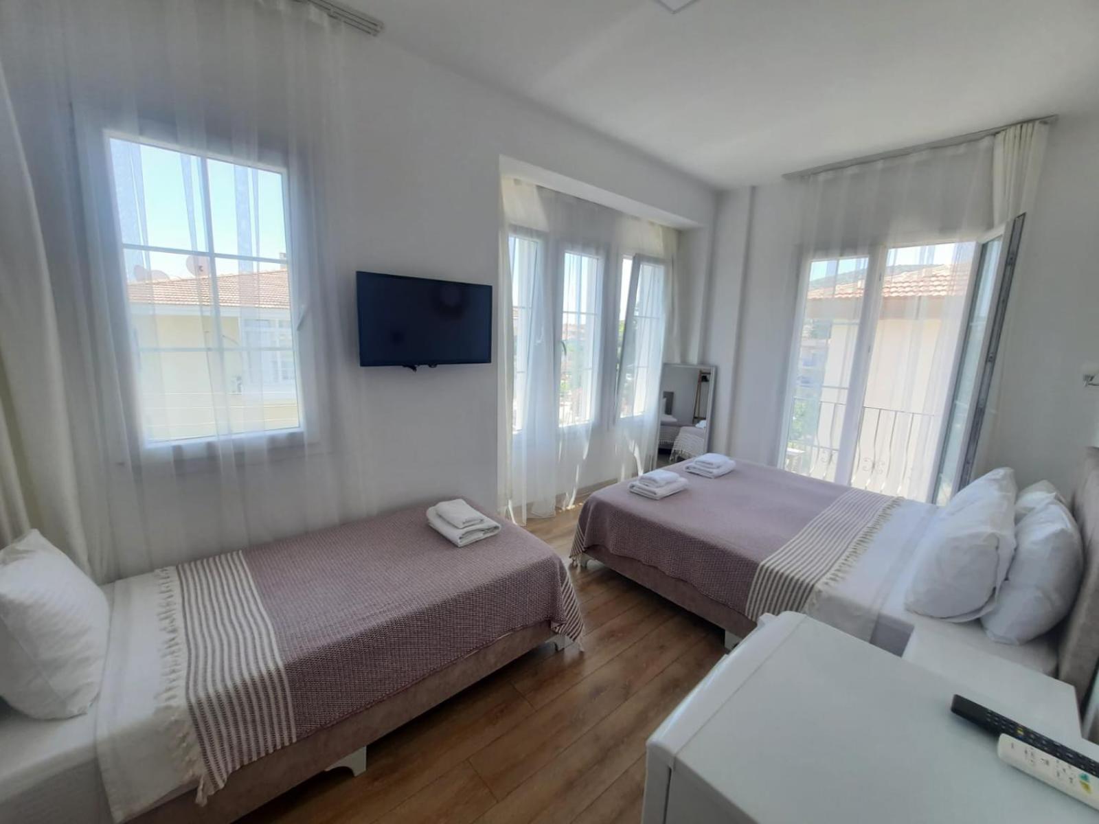 Adil Pansiyon Cesme Exterior photo