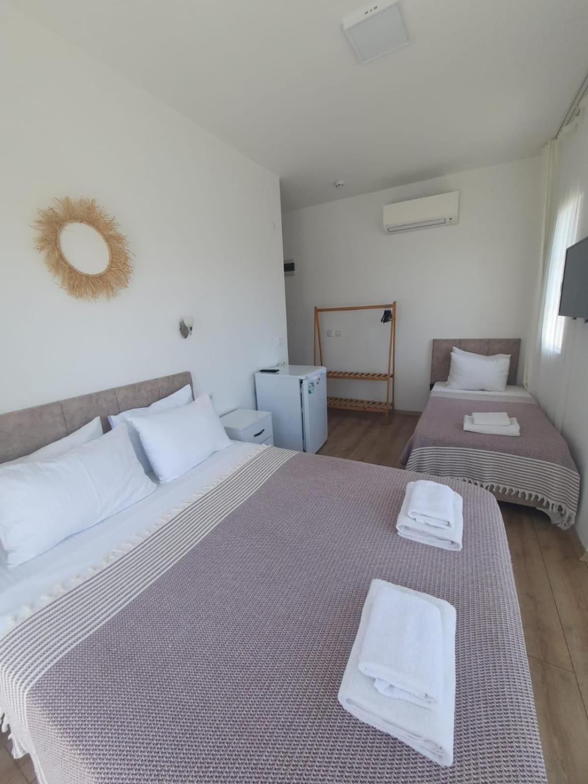 Adil Pansiyon Cesme Exterior photo